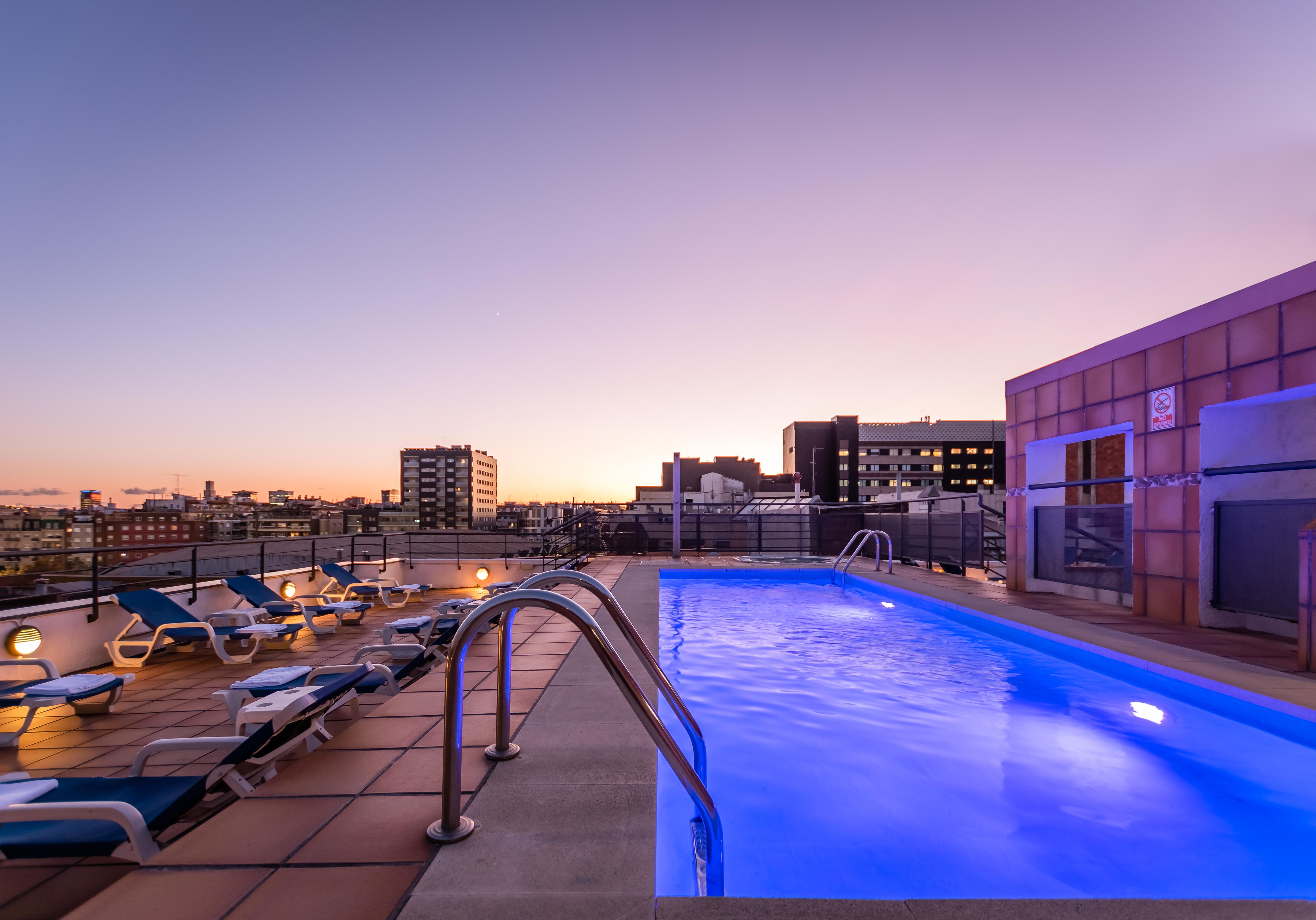 Sunotel Junior Barcelona Exterior photo