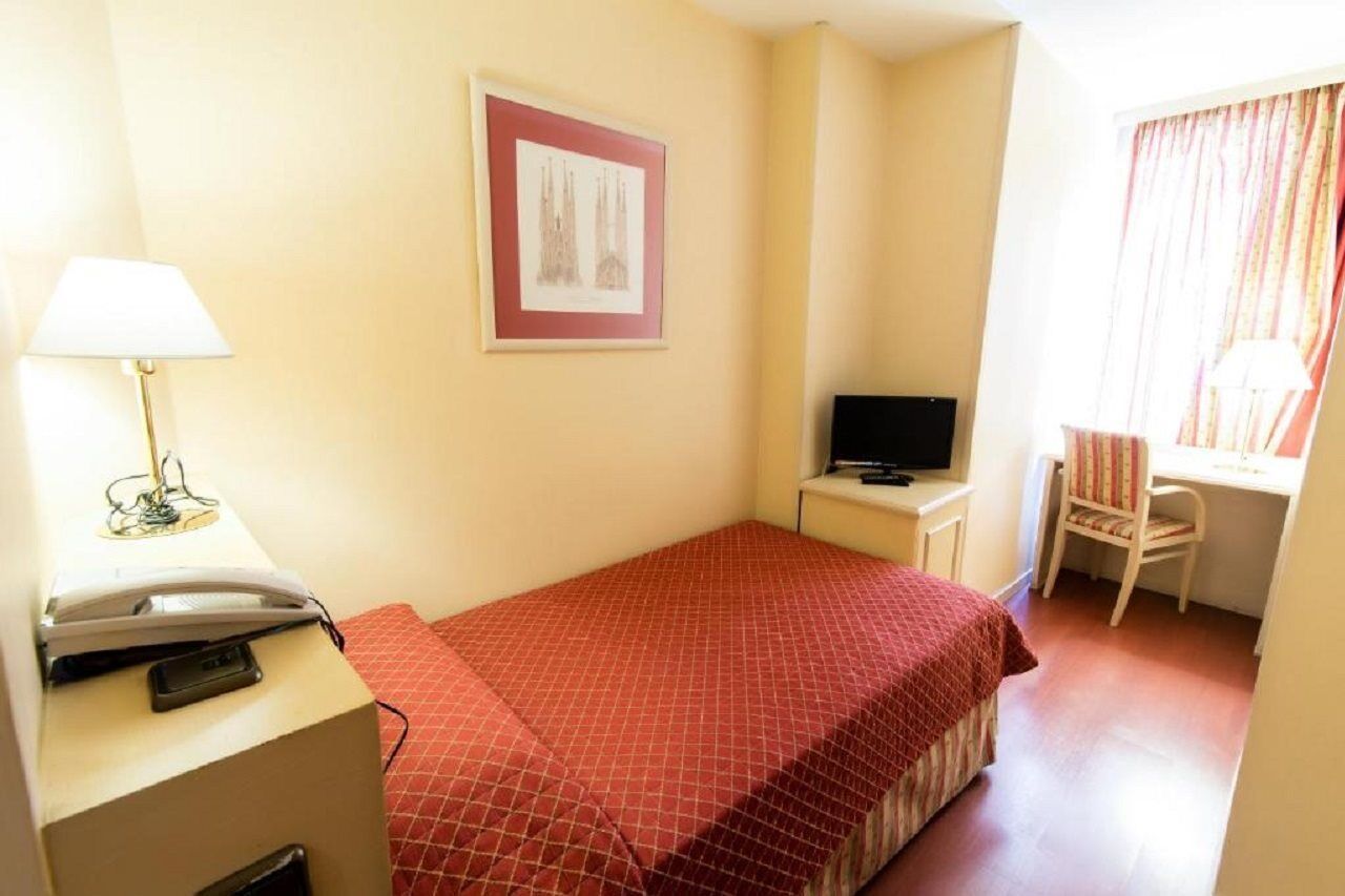 Sunotel Junior Barcelona Exterior photo
